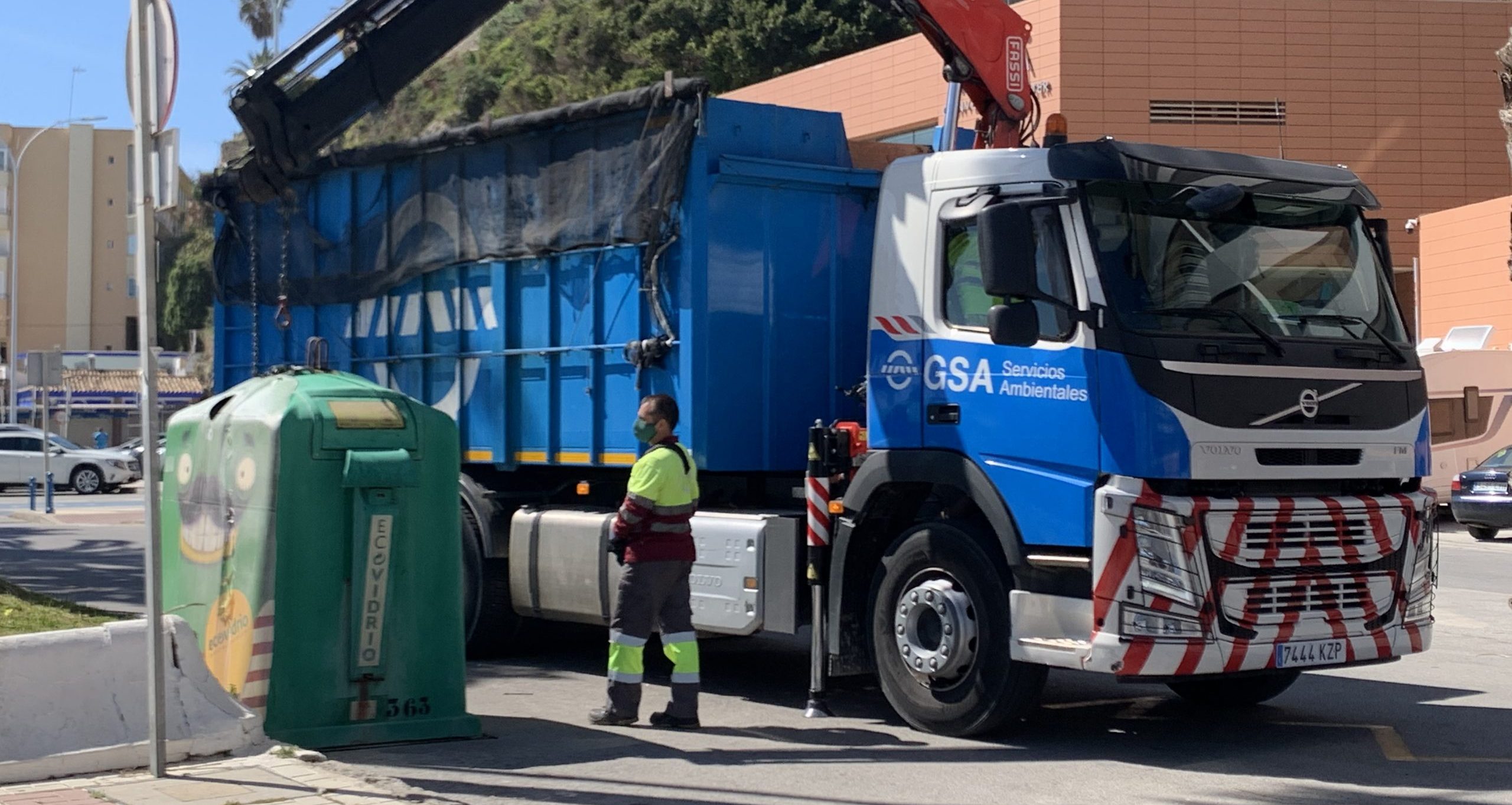 GSA asumirá la recogida de vidrio en las provincias de Cádiz, Granada y Málaga otros tres años